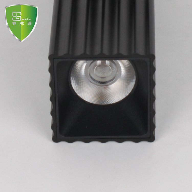 Smart Magnetic Light System - Customizable and Easy to Install - Image 2